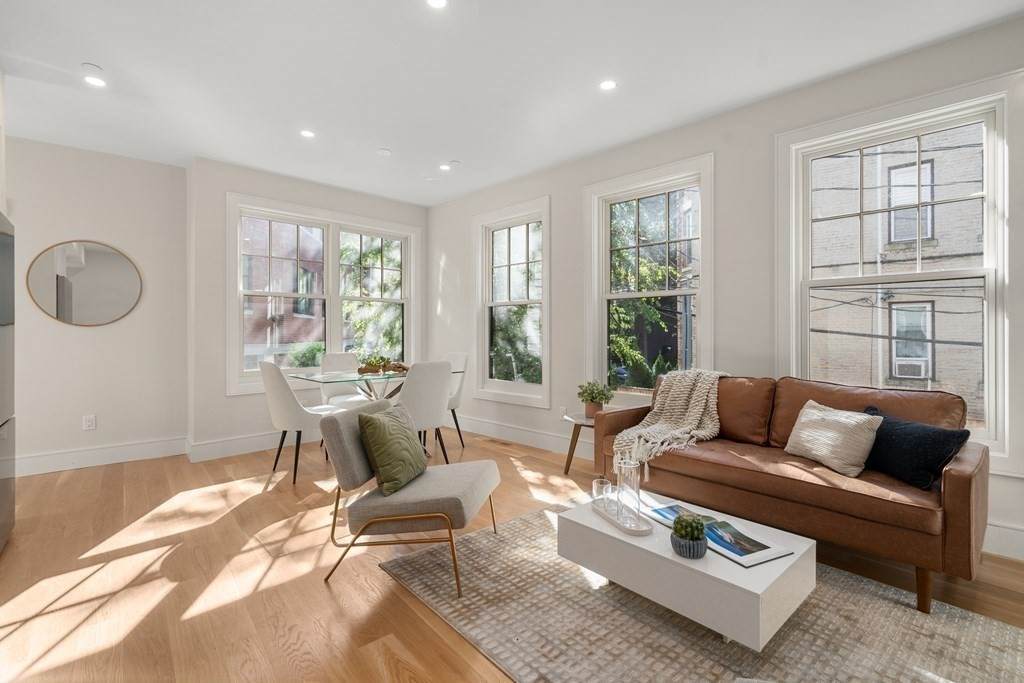 38 Englewood Avenue - Photo 1