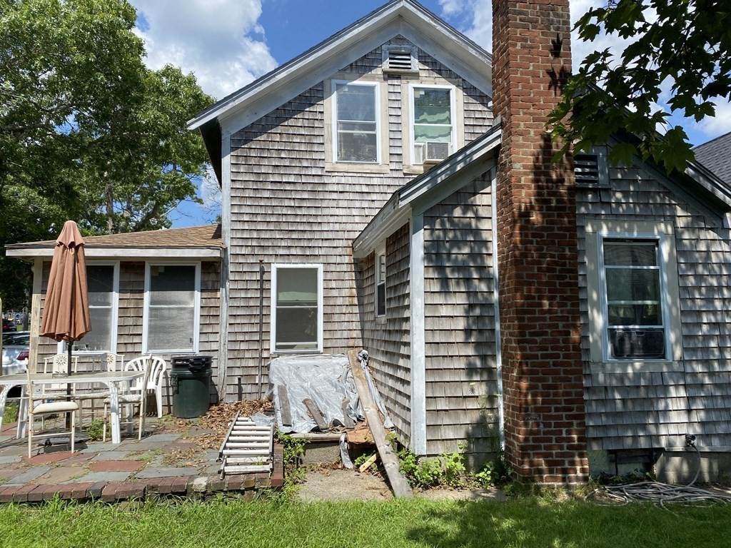 25 Union Ave - Photo 1