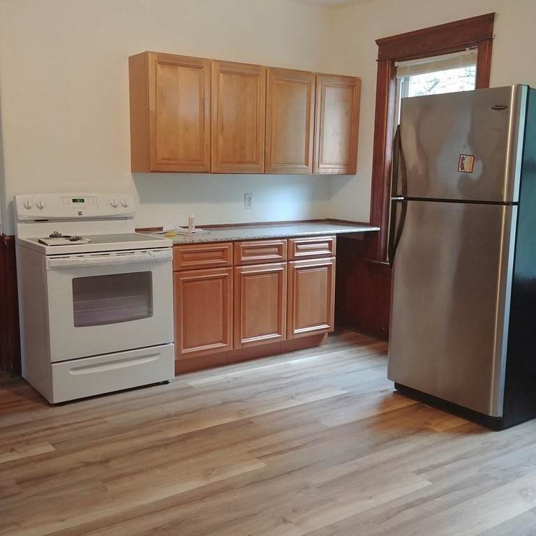 381 Hamilton St - Photo 1