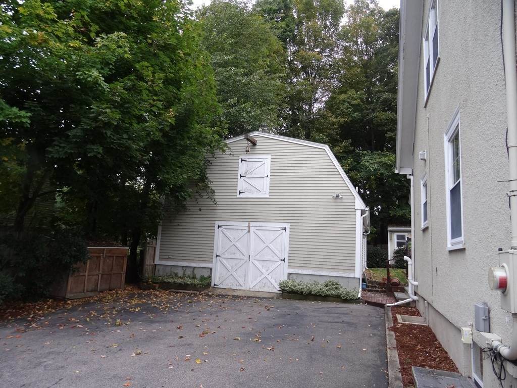 1036 Waverly St - Photo 1
