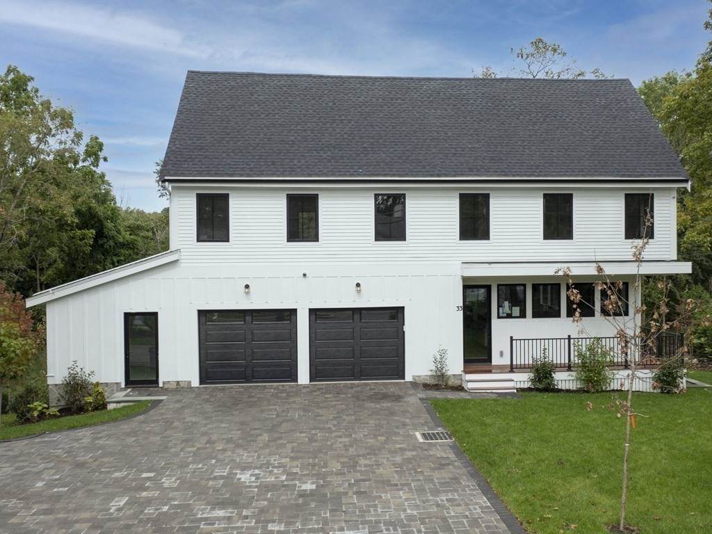 33 Greenwood St - Photo 1