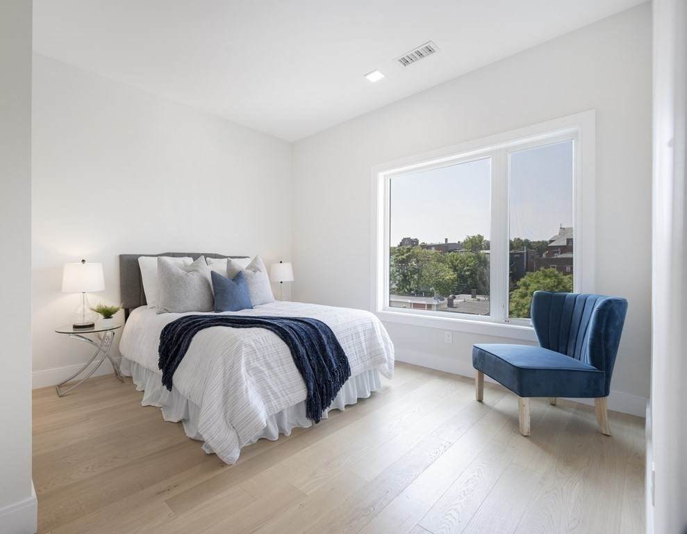 287 Maverick - Photo 1