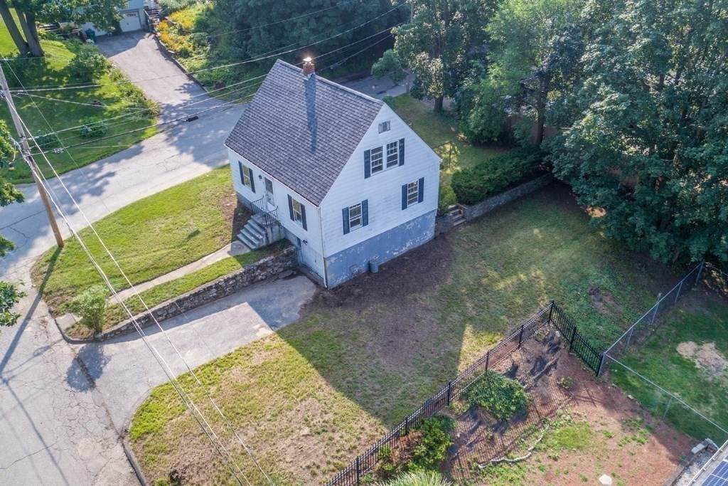 41 Thorndike St - Photo 1