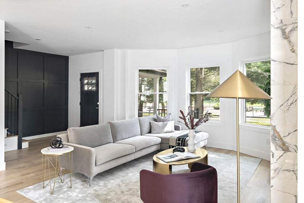 44 Logan Ave - Photo 1