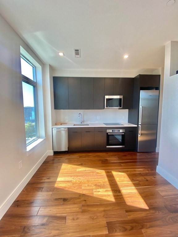 99 Sumner - Photo 1