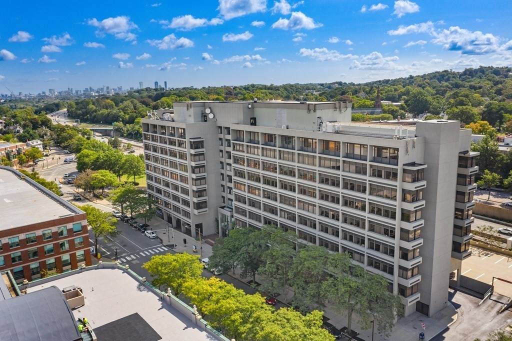 300 Washington Street - Photo 1