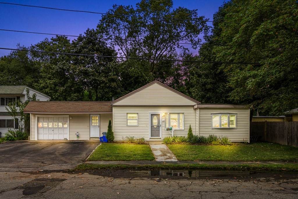16 Longmeadow Rd - Photo 1