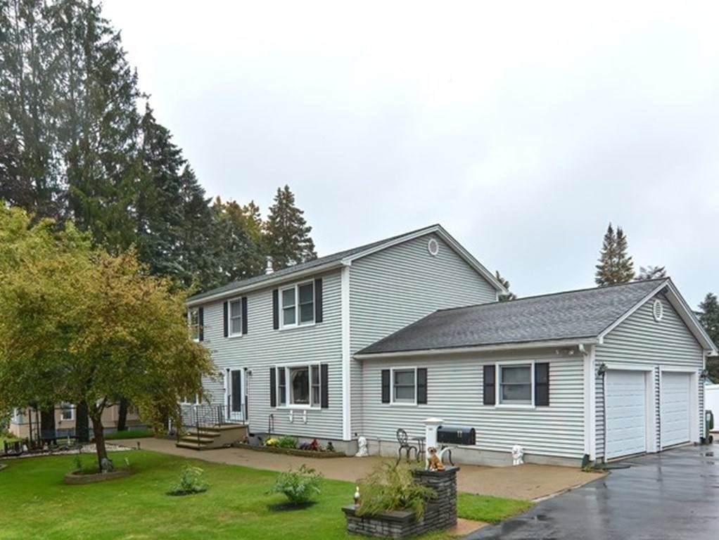 11 Lincoln Ave - Photo 1