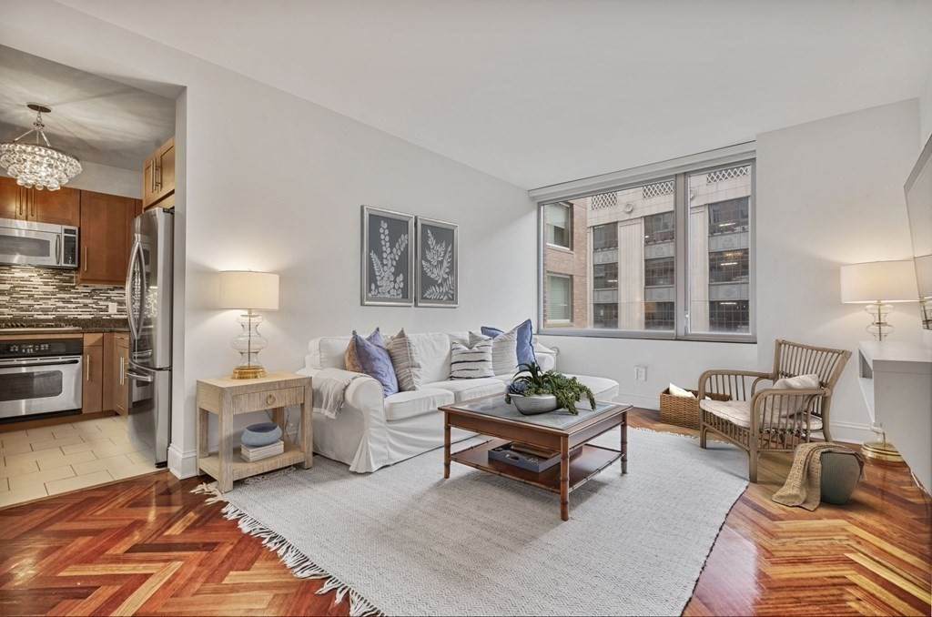 1 Charles St South - Photo 1