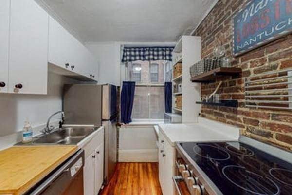 21 Revere - Photo 1