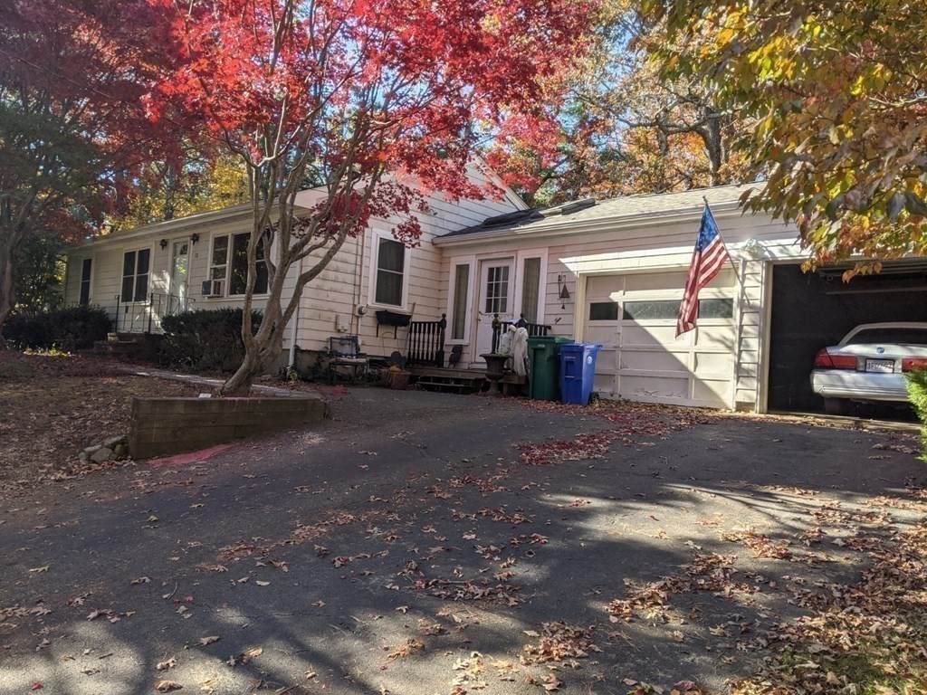10 Blackinton Dr - Photo 1