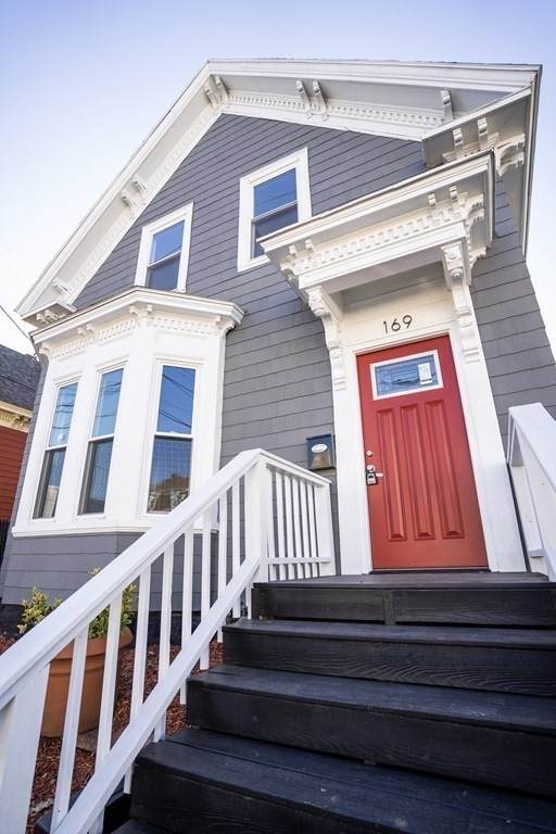 169 Parker St - Photo 1