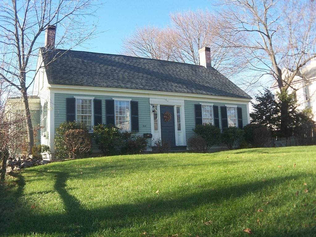306 Washington St - Photo 1