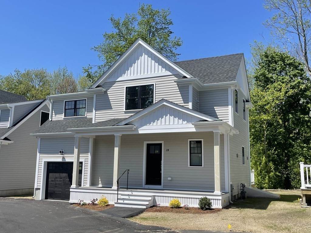 15 Lenox Ln - Photo 1