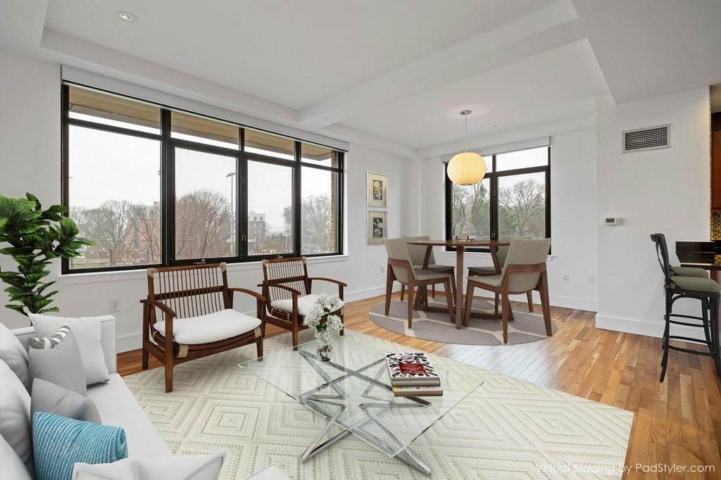 2400 Beacon - Photo 1