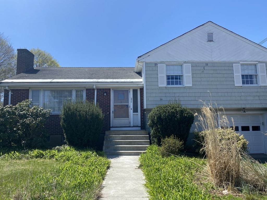 277 Webster St - Photo 1
