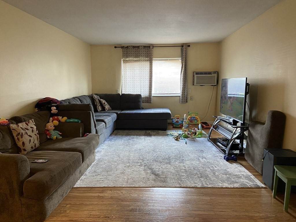 7 Weld Street - Photo 1