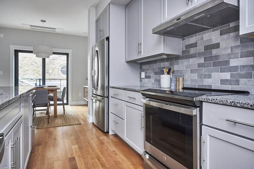 10 Hawley Street - Photo 1