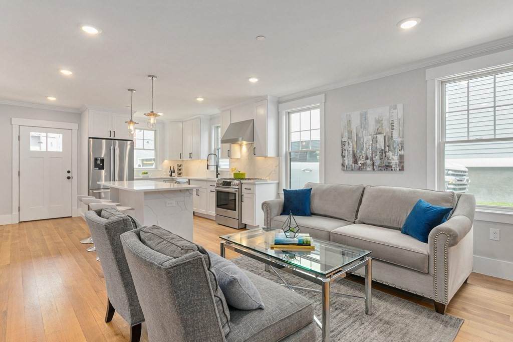 35 Berkshire St - Photo 1