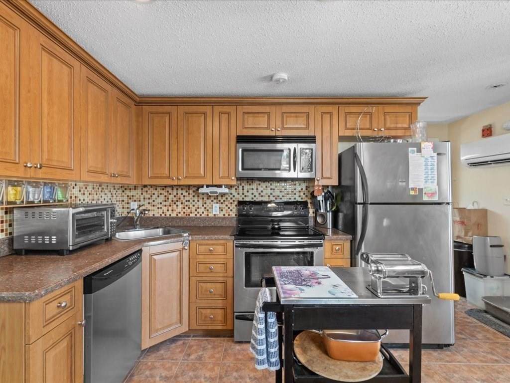 130 Boston St - Photo 1