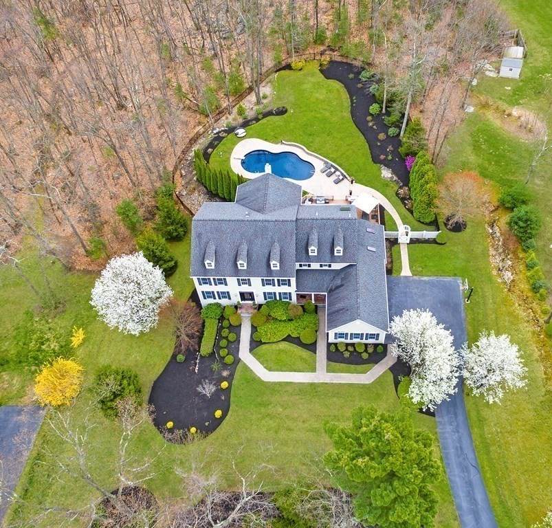 11 Overlook Road - Photo 1