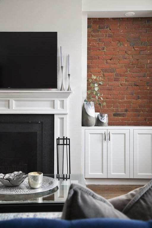 140 Saint Botolph St - Photo 1