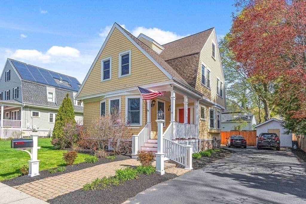 15 Garfield Ave - Photo 1