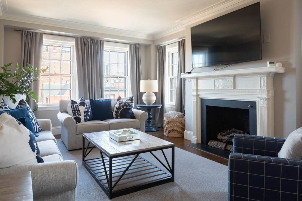 50 Commonwealth Avenue - Photo 1