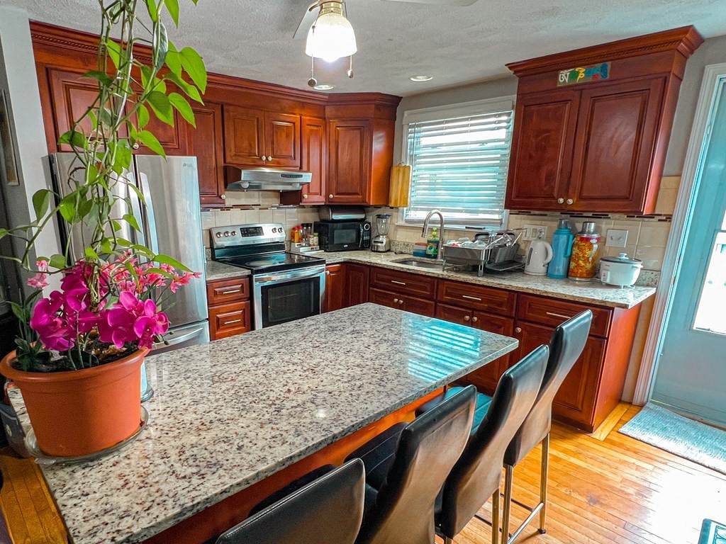 275 Sumner St. - Photo 1