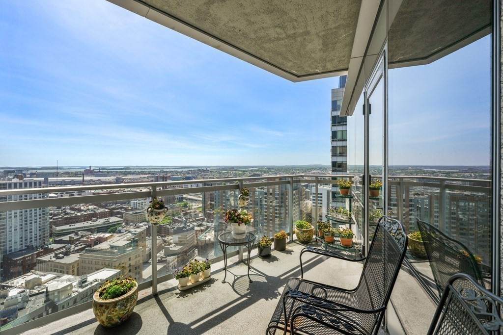 1 Avery Street - Photo 1