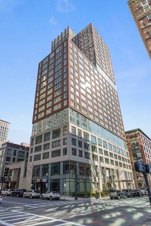 400 Stuart Street - Photo 1