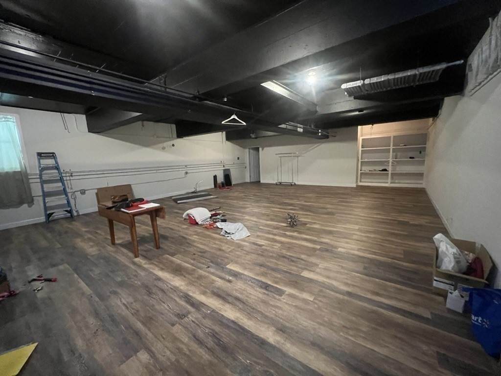 667-669 Main St - Photo 1