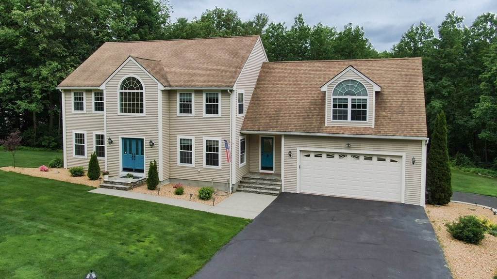6 Elizabeth Dr - Photo 1