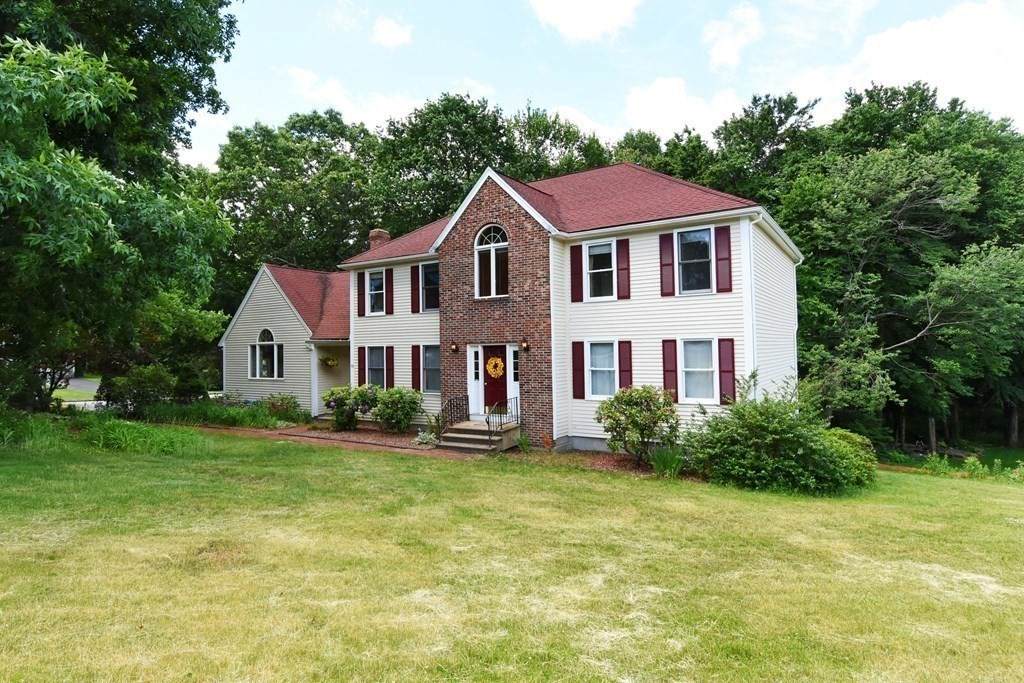 16 Woodcrest Rd - Photo 1