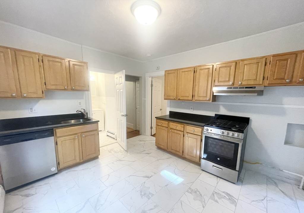 22 Howell St - Photo 1