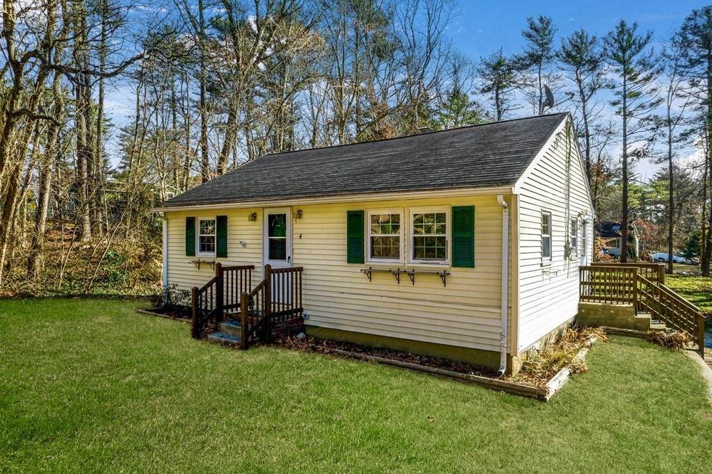 4 Diamond Avenue - Photo 1