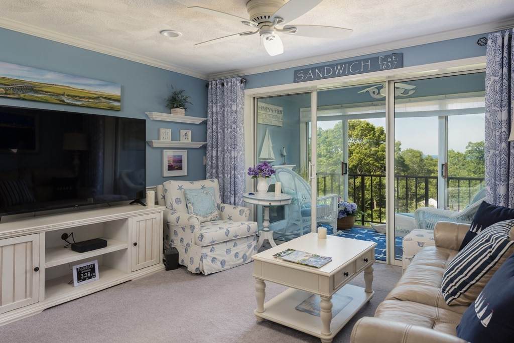 23 Hilltop Dr - Photo 1