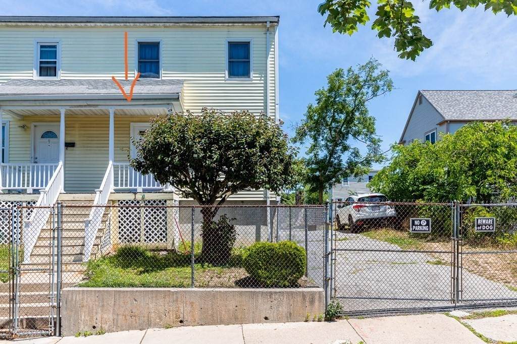 7 Dean St - Photo 1