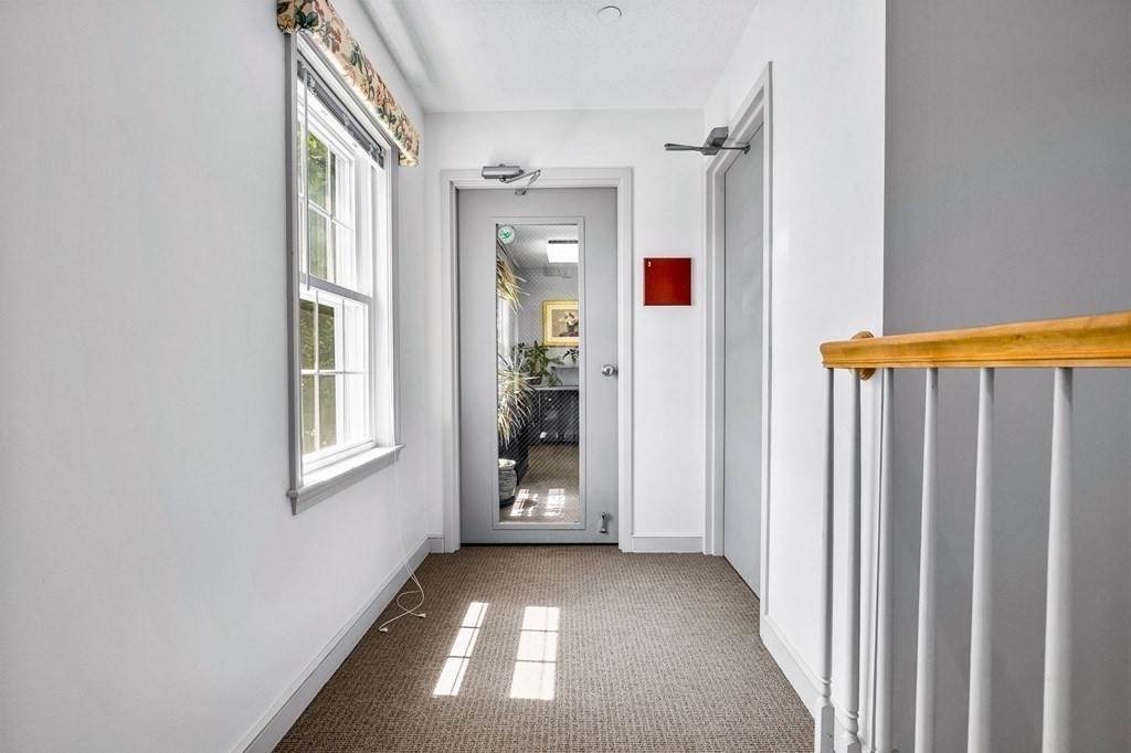475 School St - Photo 1