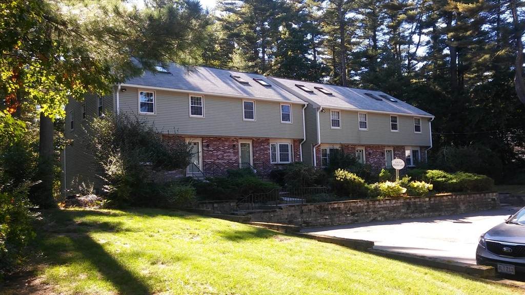 26 Hilltop Ln - Photo 1