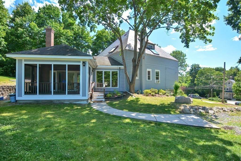 169 Main St - Photo 1