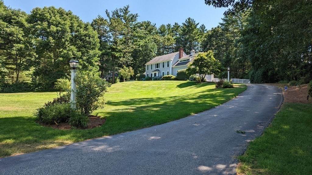 31 Fox Run - Photo 1