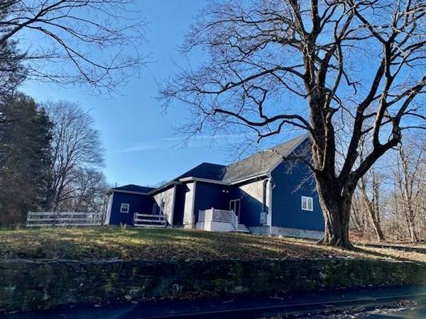 495 School Street - Photo 1