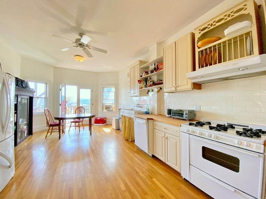 296 Bunker Hill St. - Photo 1