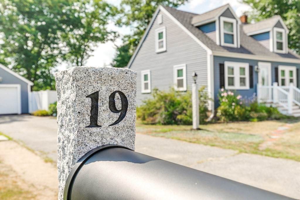 19 Birchwood Rd - Photo 1