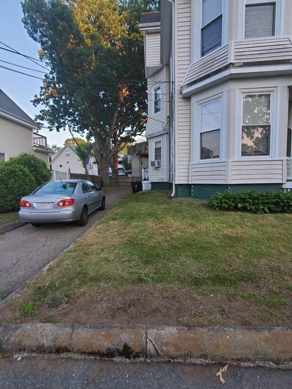 20 Custer St - Photo 1