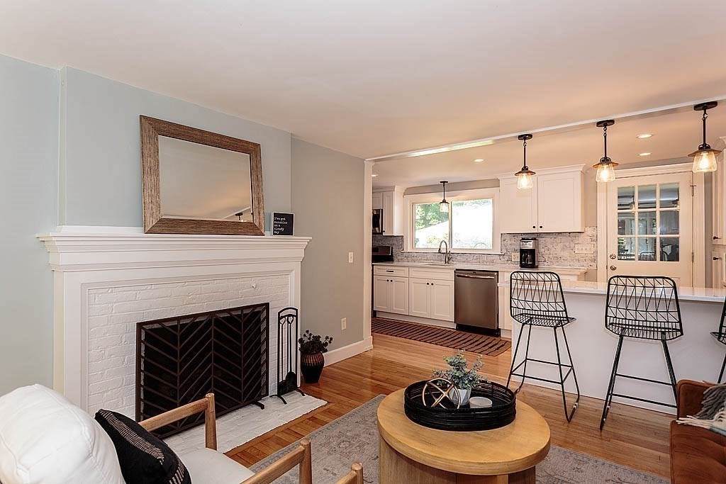 502 Washington Street - Photo 1
