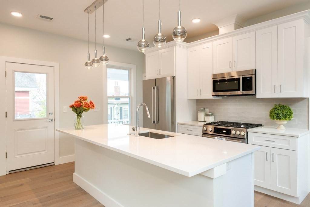 14 Pembroke Street - Photo 1