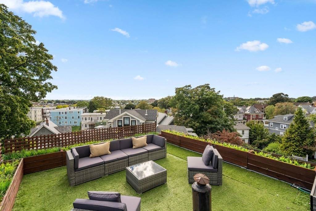 9 Caspian Way - Photo 1