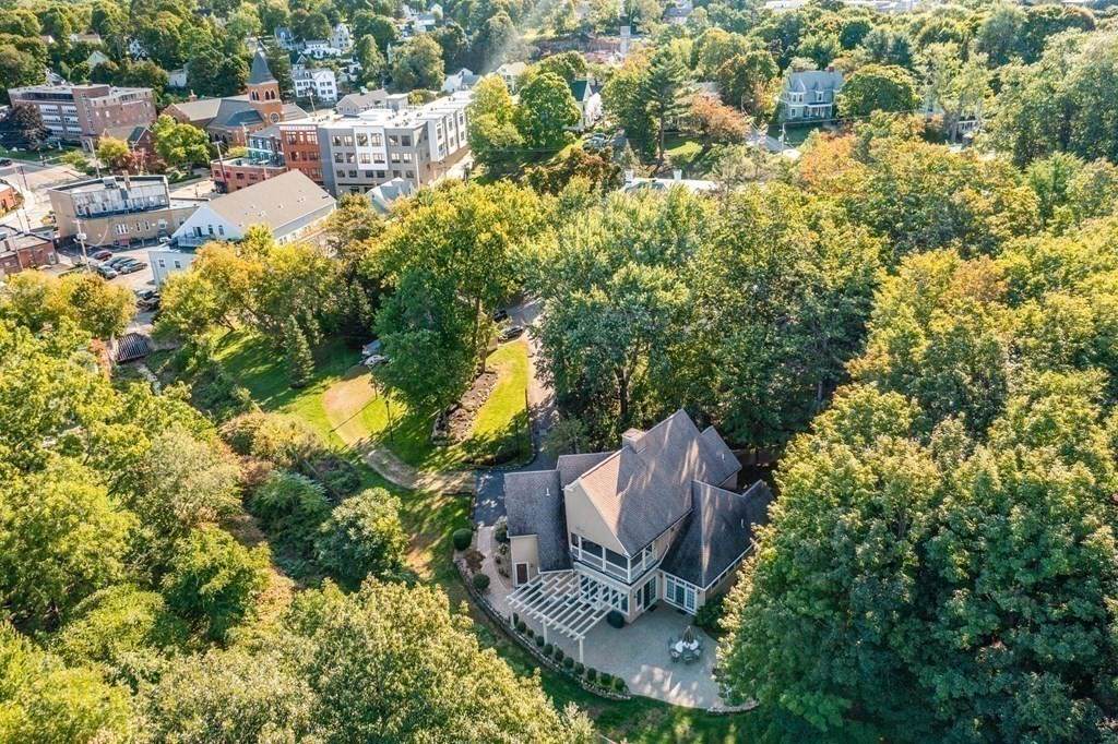 5 Elmwood Park - Photo 1